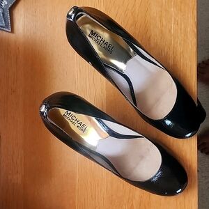 Preloved Micheal Kohrs Patten leather heels- Excellent condition- Size10